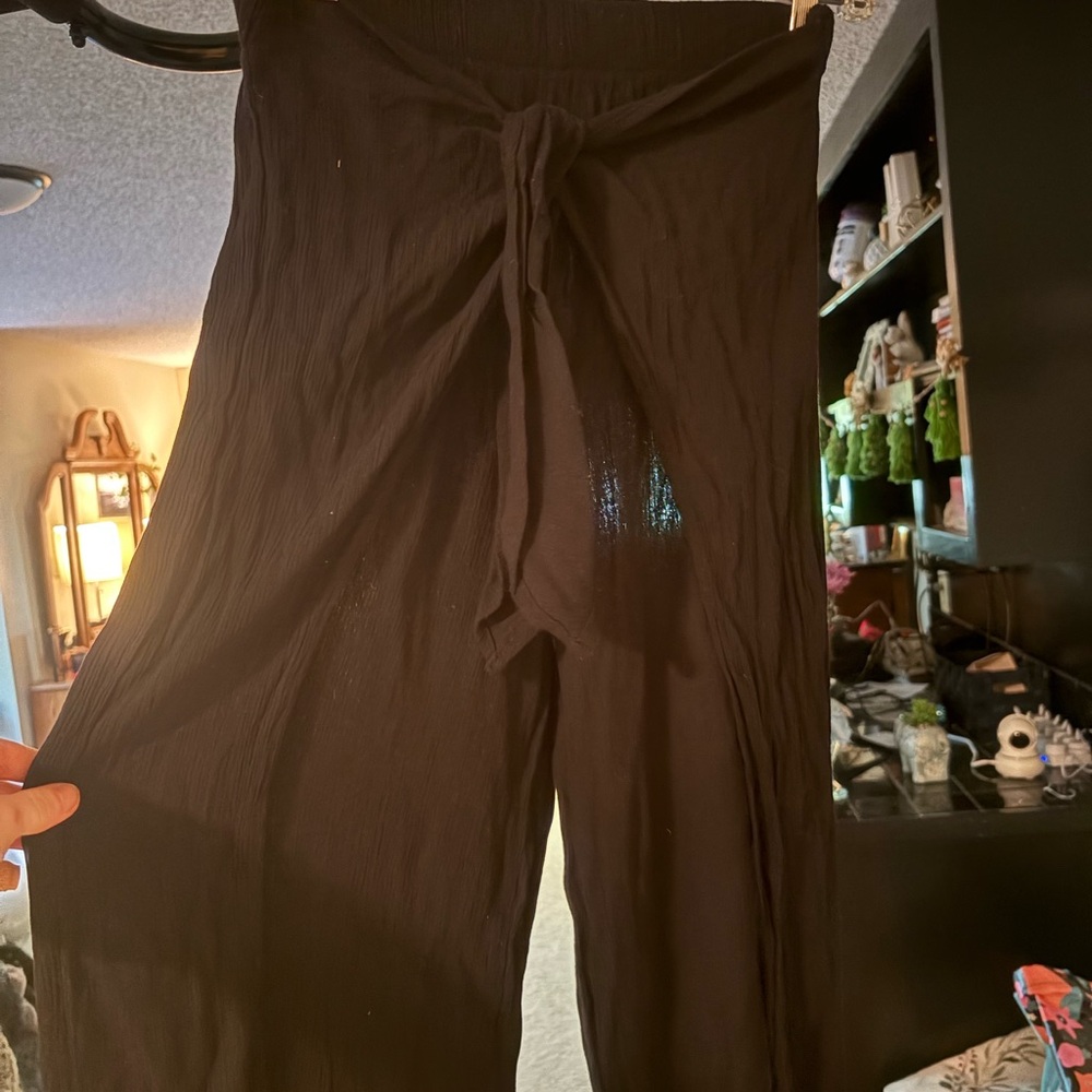 Kona Sol Charcoal Tie-Front Pants